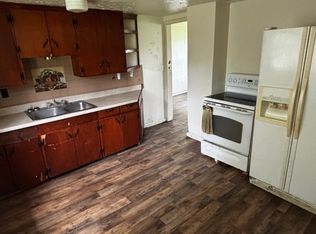25753 Pelican Dr, Lebanon, MO 65536