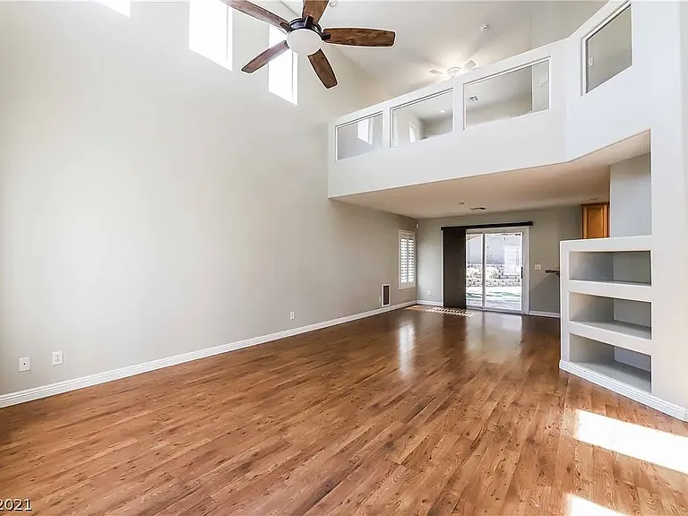 8101 Peach Flare St — Photo 22