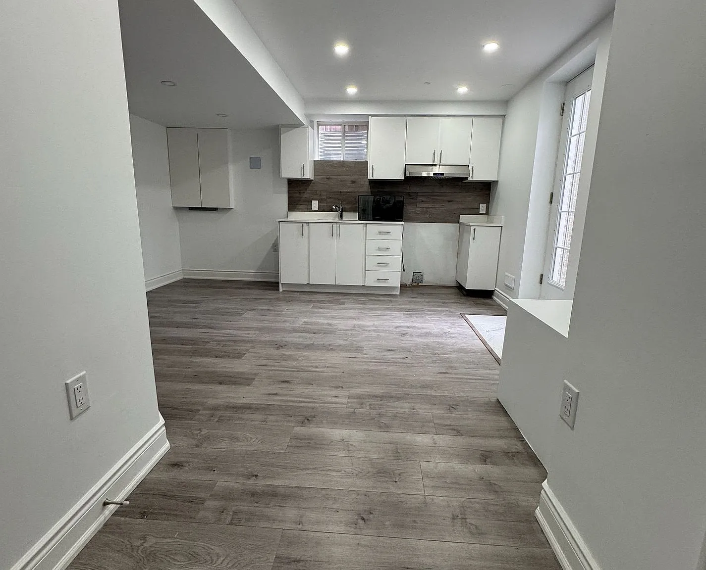 1 bed, $1,400 — Photo 3