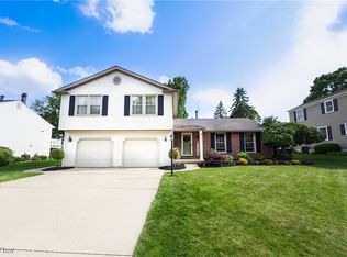 7995 Woodrush Dr NW, North Canton, OH
