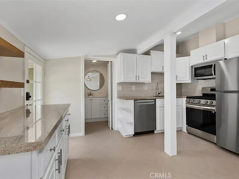 31726 Virginia Way — Photo 16