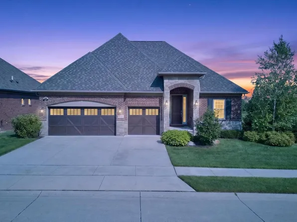 7360 Venturi Dr, Washington, MI 48094