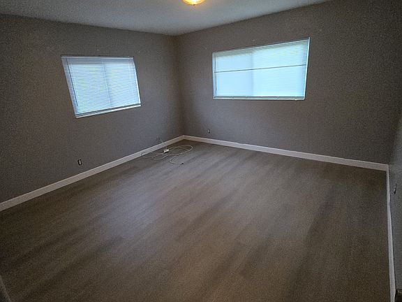 2nd image of 3058 15th Ave S