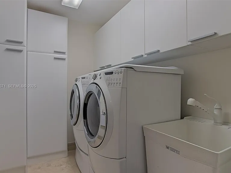 3535 S Ocean Dr #2102 — Photo 46