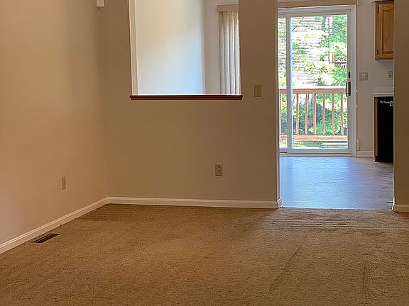 DINING/KITCHEN