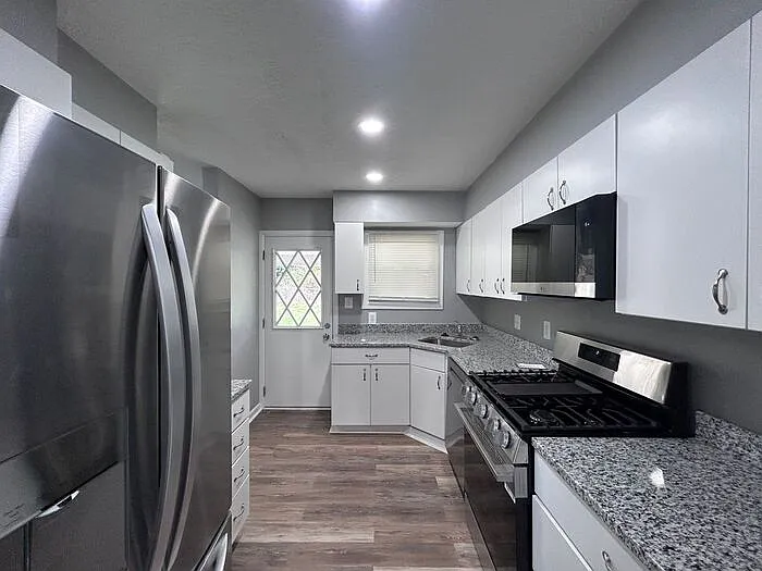 99 Walnut Ave — Photo 3