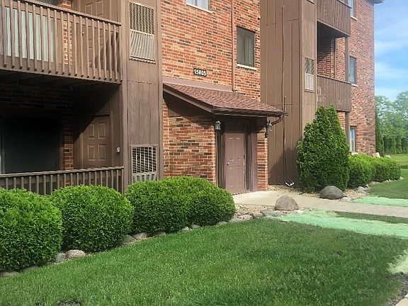 3rd image of 15805 Peggy Ln APT 8