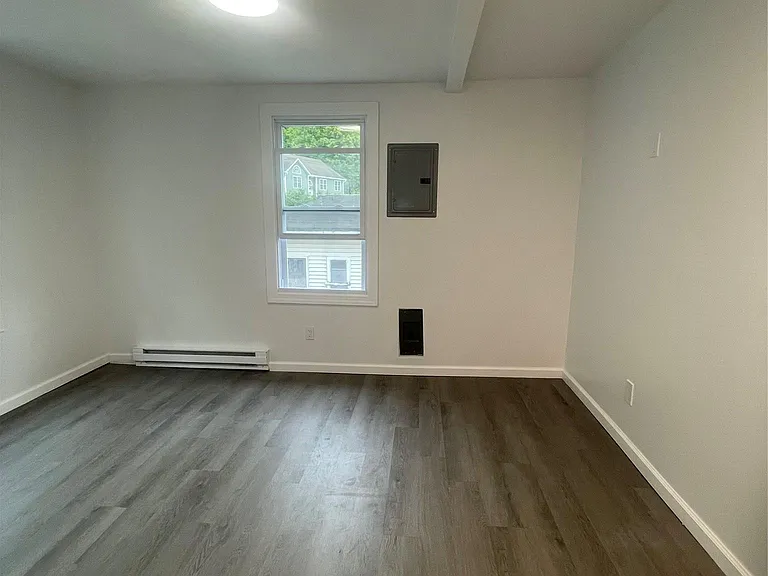653 Jersey Ave #C — Photo 12