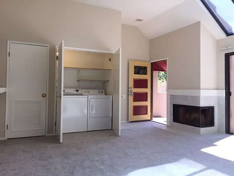 25761 Le Parc #26 — Photo 10
