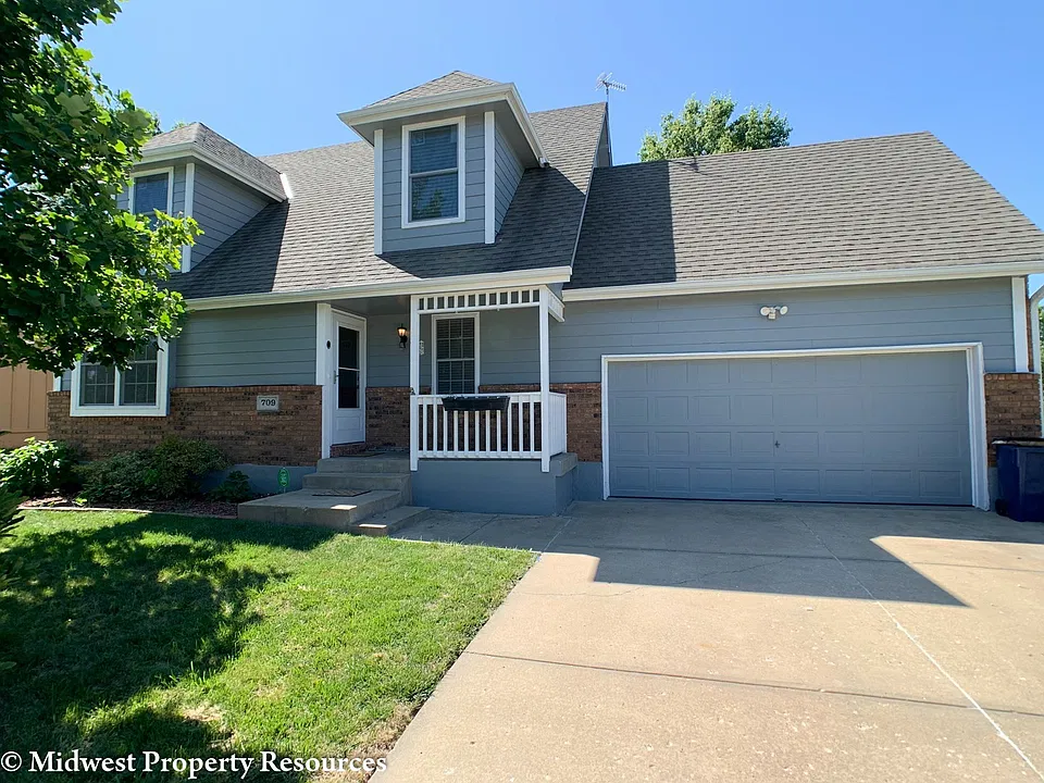 709 SE 10th Ter
