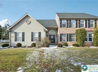 6059 Timberknoll Dr, Macungie, PA 18062