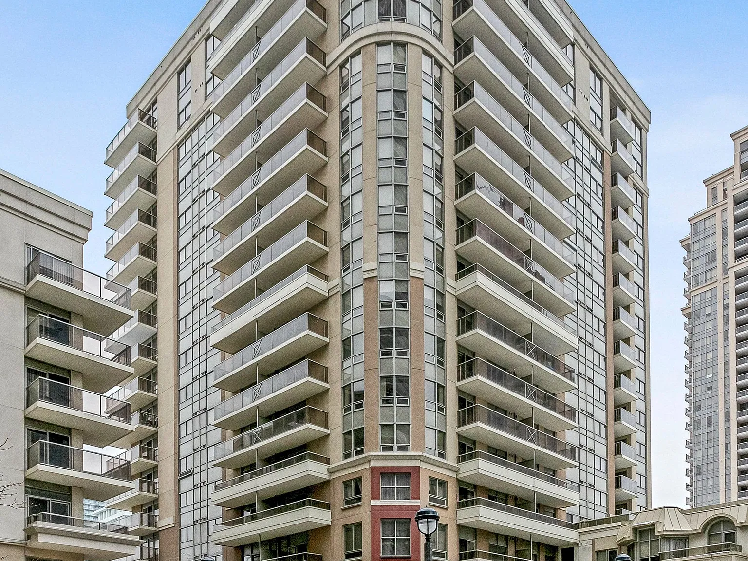 2 bed, $2,750 — Photo 2