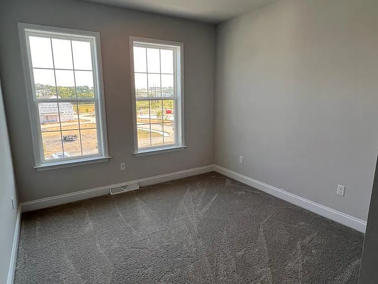 3225 Parade St — Photo 22