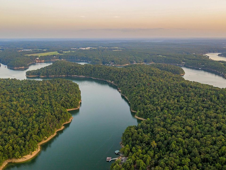 2nd image of LOT 47 Pointe Sixteen