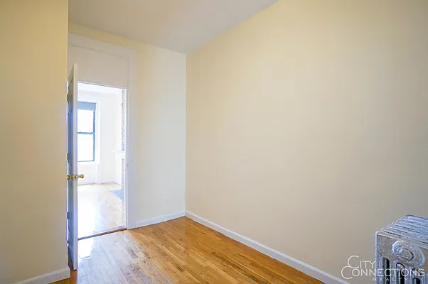 Rented by City Connections Realty | media 12