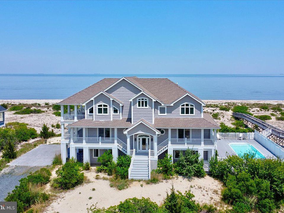 1st image of 2114 N Bay Shore Dr