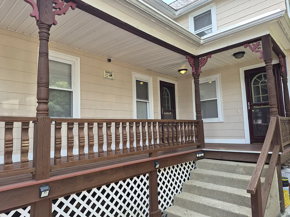 143 Chestnut St #2