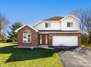 807 Bradley Ave, Matteson, IL 60443