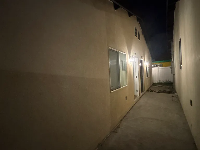 3006 S Palm Grove Ave #3 — Photo 1