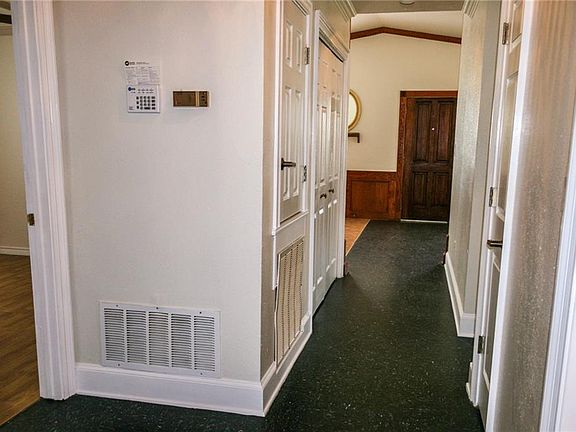 4th image of 1826 N Masters Dr