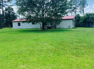 59 Forest Lake Dr, Folkston, GA 31537