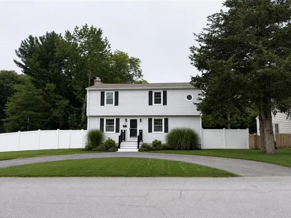 83 Sandro Dr, Warwick, RI 02886