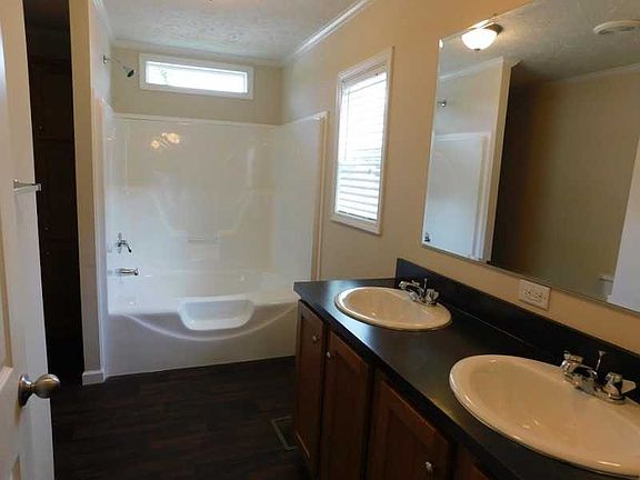 5th image of 2103 Ewing Dr