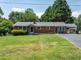 2623 13th St NE, Hickory, NC 28601