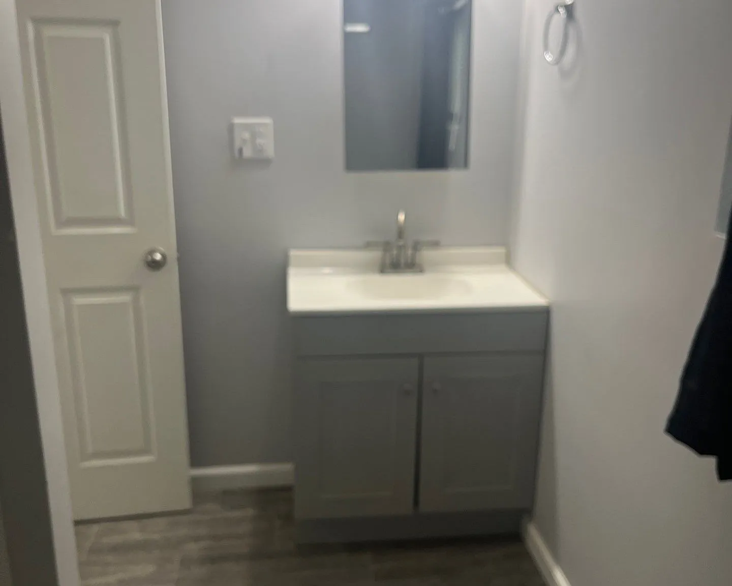 3 bed, 1000 sqft, $900 — Photo 2