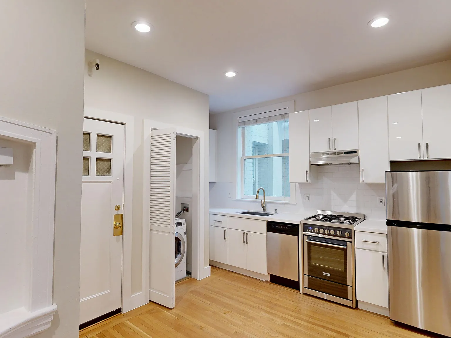 701 Taylor Street — Photo 3
