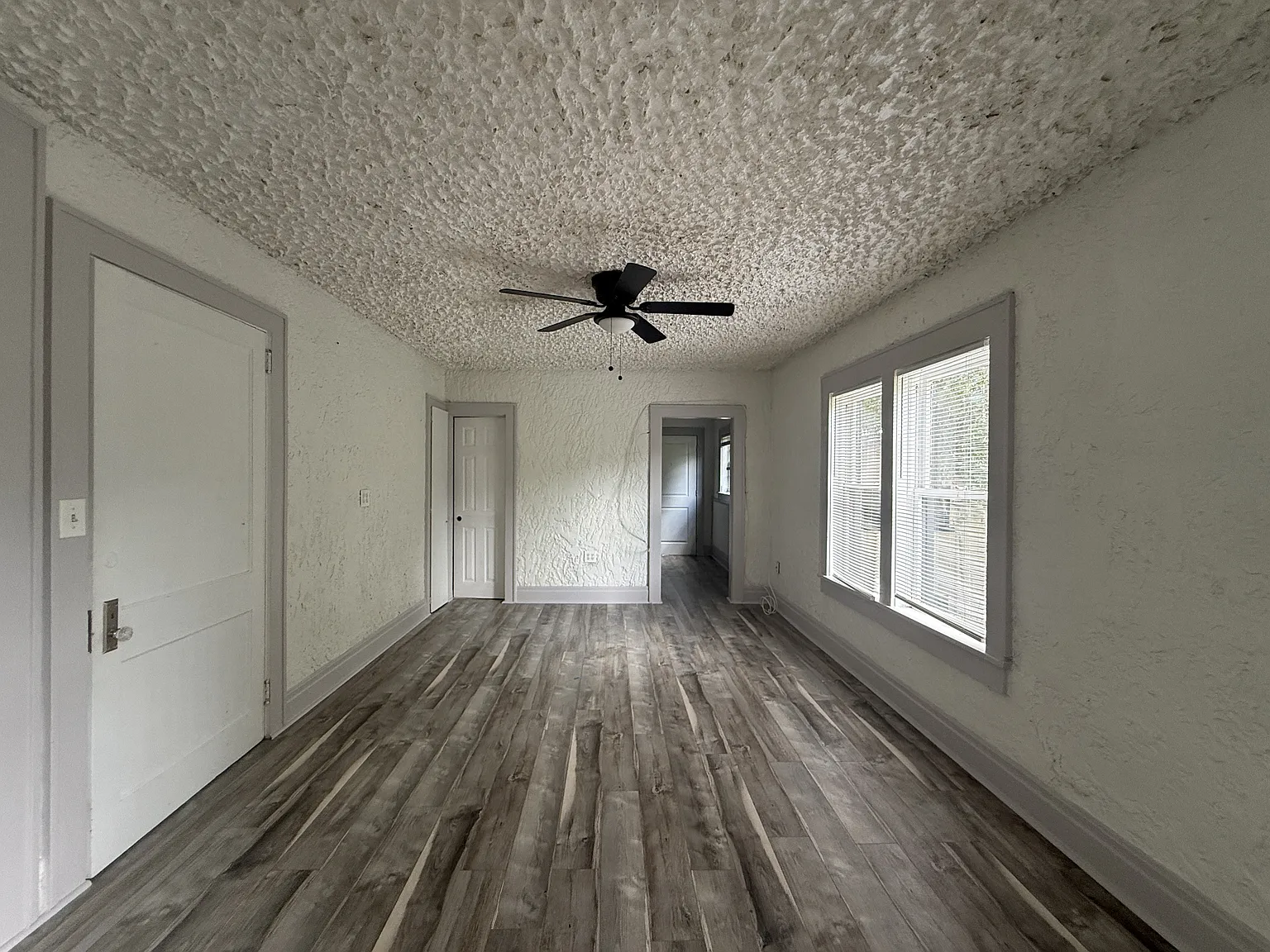 669 Avenue B NW Apt 7 - 7 — Photo 4