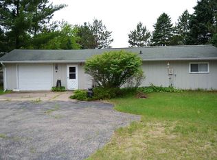 W6391 Peninsula Ct, Neshkoro, WI 54960