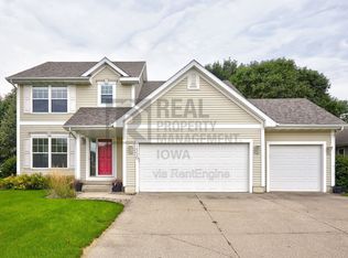 1450 SE Rosewood Ct, Waukee, IA 50263