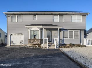111 E Shrewsbury Dr, Little Egg Harbor, NJ 08087