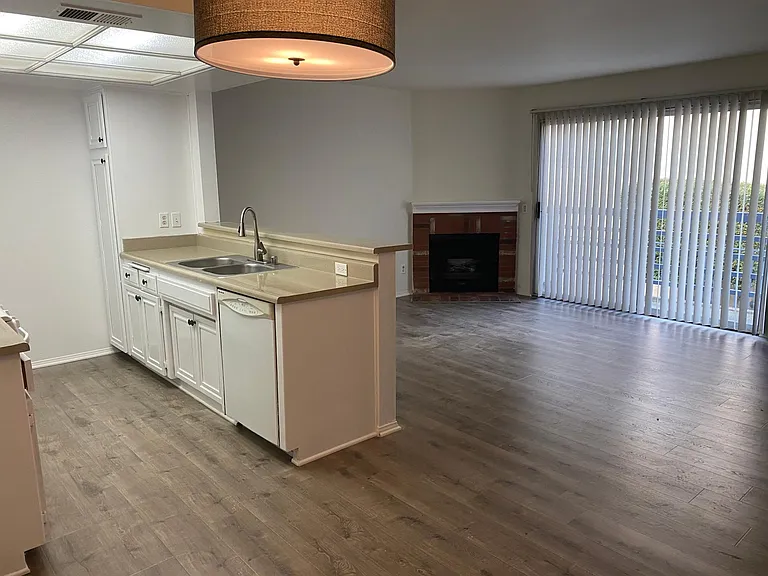 14116 Tiara St #2 — Photo 9