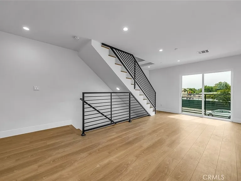4453 Colfax Ave #2 — Photo 44