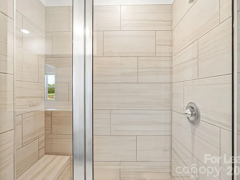 1852 Wrenley Dr — Photo 33