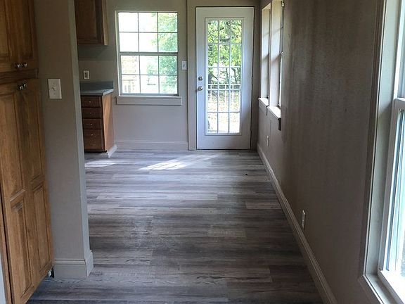 4th image of 405 N 23rd St