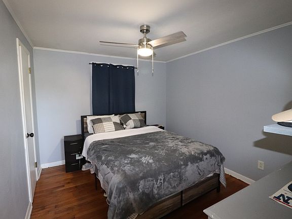 3rd image of 814 W End Ave