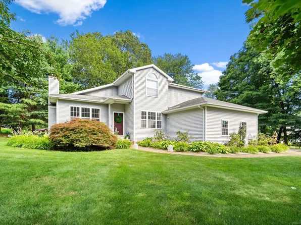 6 Aspen Rise, East Granby, CT 06026
