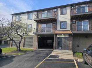 412 E Bailey Rd APT 101, Naperville, IL 60565