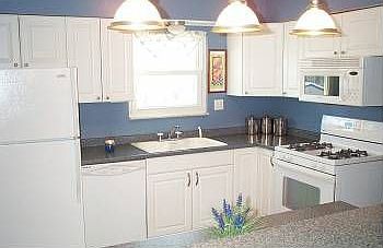 4th image of 4477 Moraine Ave
