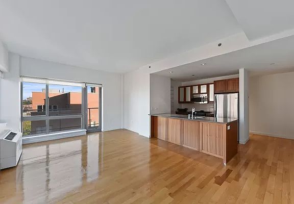 4th image of 460 W 236th St #W6a