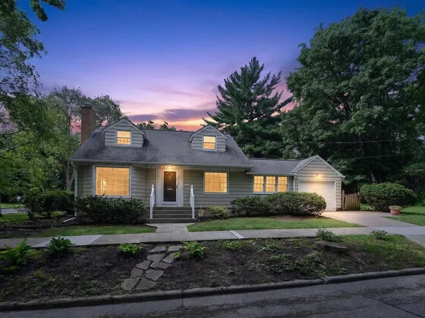 4105 Chippewa Dr, Madison, WI 53711