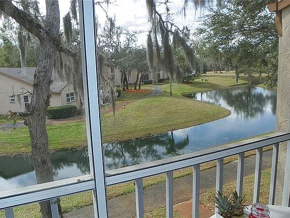 3rd image of 13122 Slash Pine Dr APT E2