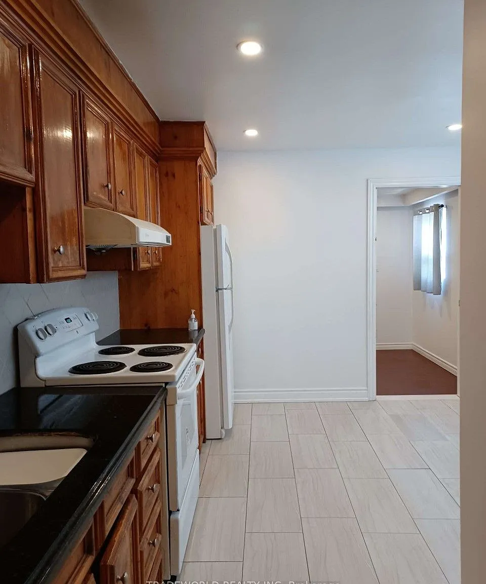 2 bed, $2,300 — Photo 1