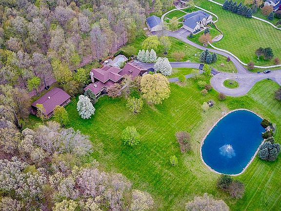 4th image of 3940 Rivendell Ct