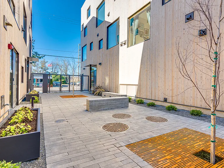 Private Shared Courtyard