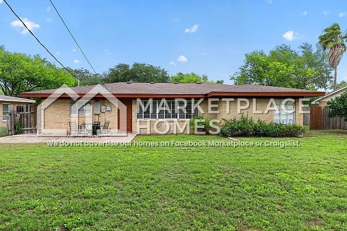 1209 Harvey St — Photo 22