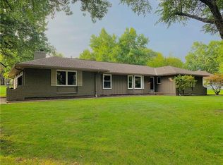 10342 Sagamore Rd, Leawood, KS 66206